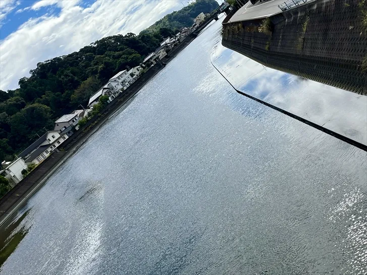 橋の上から見る牟岐のまち