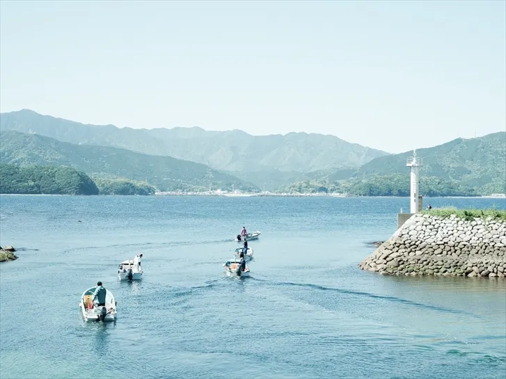 出羽島から漁場へ