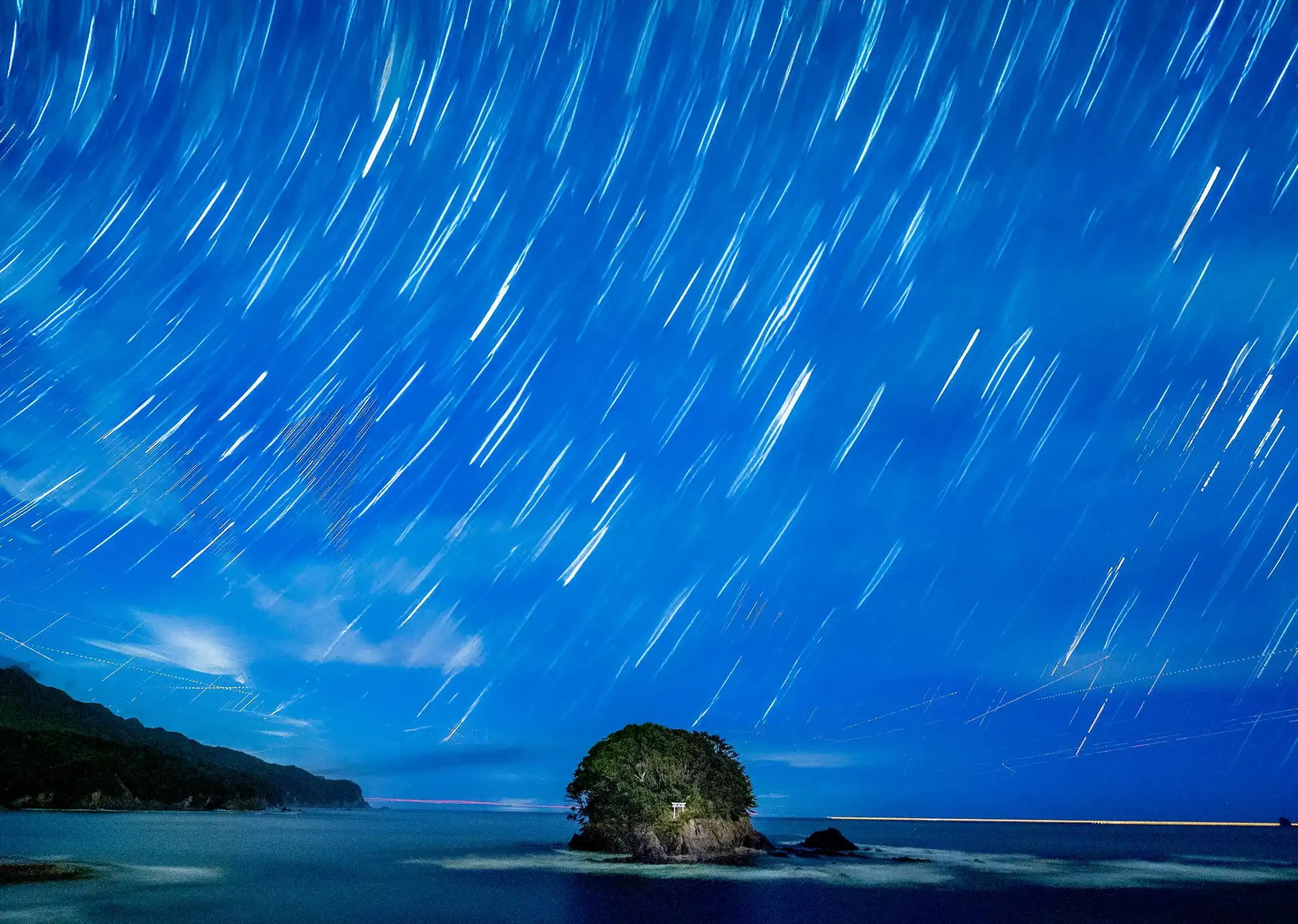 星降る沖島神社