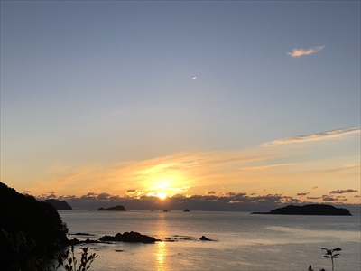初日の出と牟岐の島々