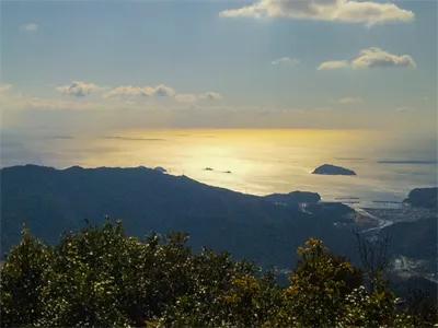 五剣山山頂より