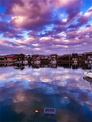 出羽島港のリフレクション